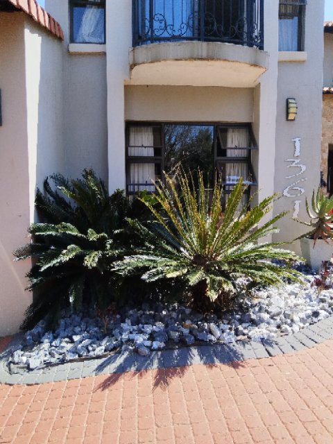 4 Bedroom Property for Sale in Faerie Glen Gauteng
