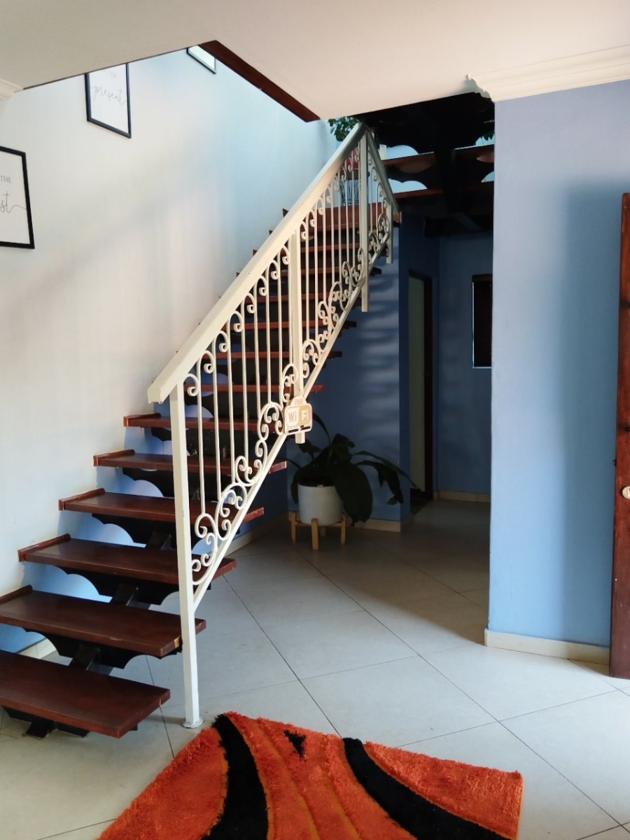 4 Bedroom Property for Sale in Faerie Glen Gauteng