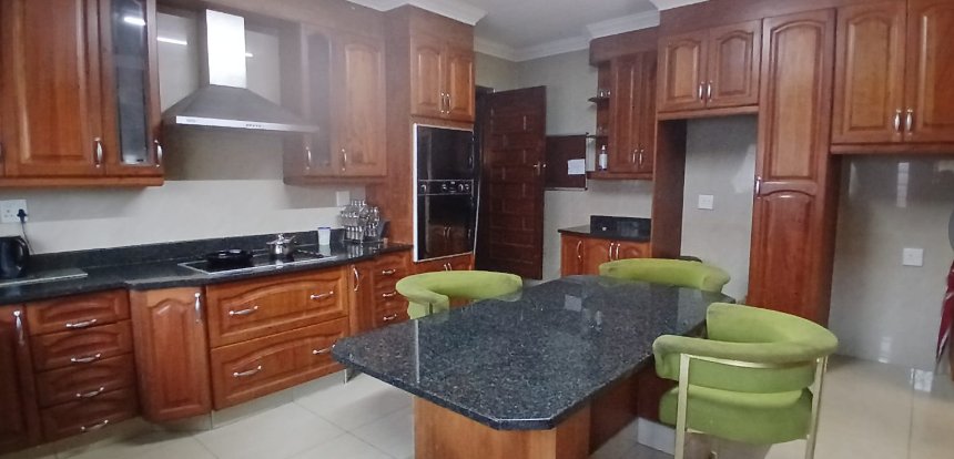 To Let 4 Bedroom Property for Rent in Heuweloord Gauteng