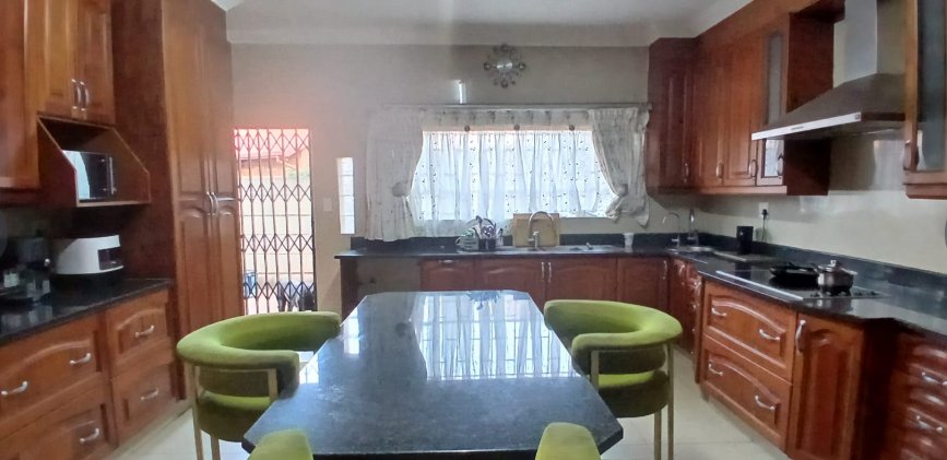To Let 4 Bedroom Property for Rent in Heuweloord Gauteng