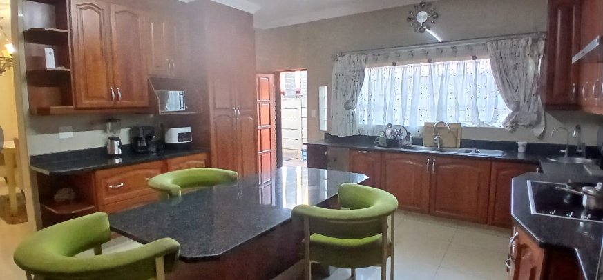 To Let 4 Bedroom Property for Rent in Heuweloord Gauteng