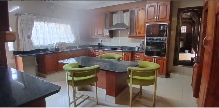 To Let 4 Bedroom Property for Rent in Heuweloord Gauteng