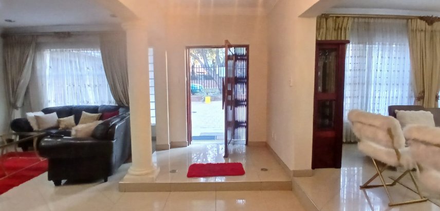 To Let 4 Bedroom Property for Rent in Heuweloord Gauteng