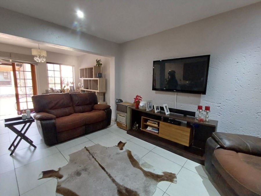 3 Bedroom Property for Sale in Blue Gill Estate Gauteng