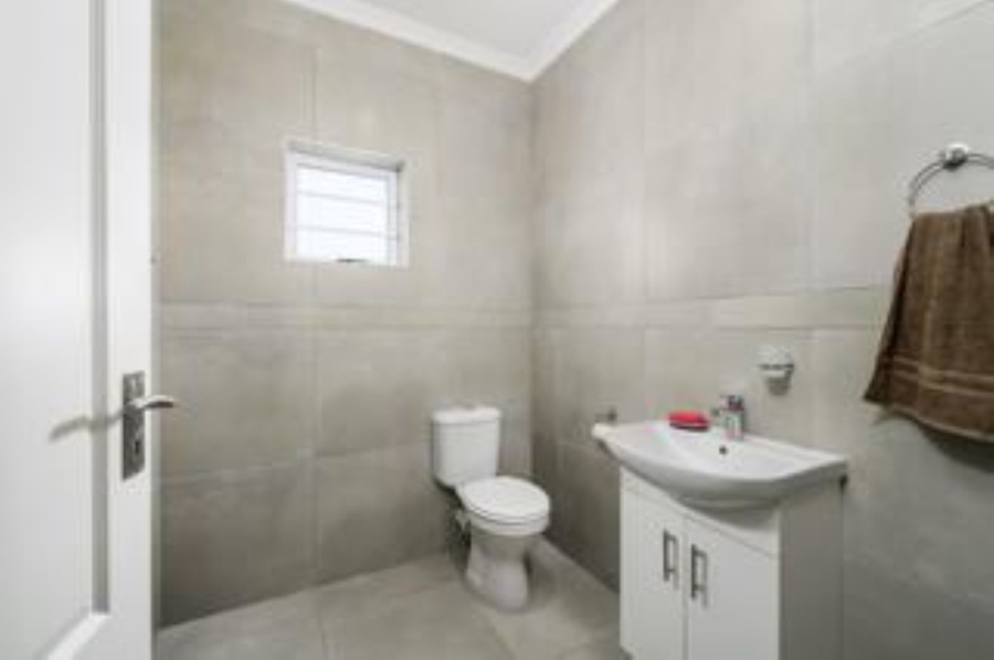 3 Bedroom Property for Sale in Crystal Park Gauteng