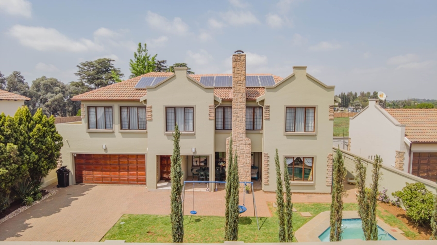 3 Bedroom Property for Sale in Bonaero Park Gauteng
