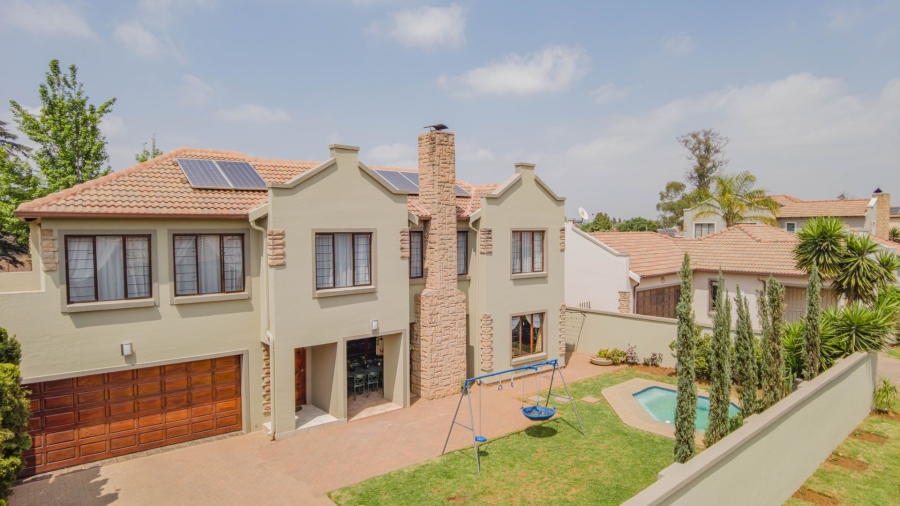 3 Bedroom Property for Sale in Bonaero Park Gauteng