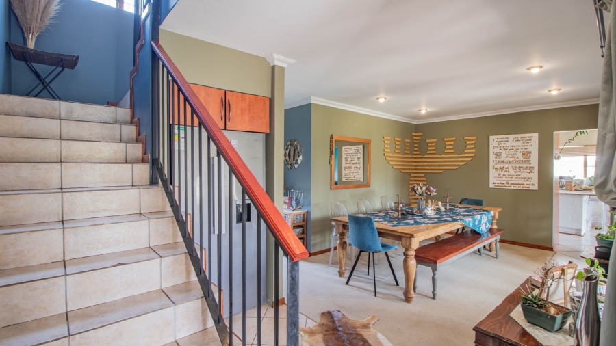 3 Bedroom Property for Sale in Bonaero Park Gauteng