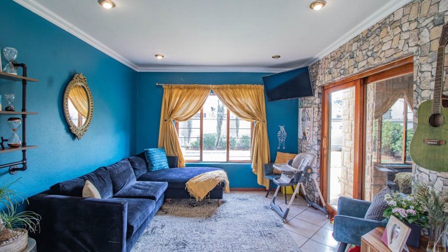 3 Bedroom Property for Sale in Bonaero Park Gauteng