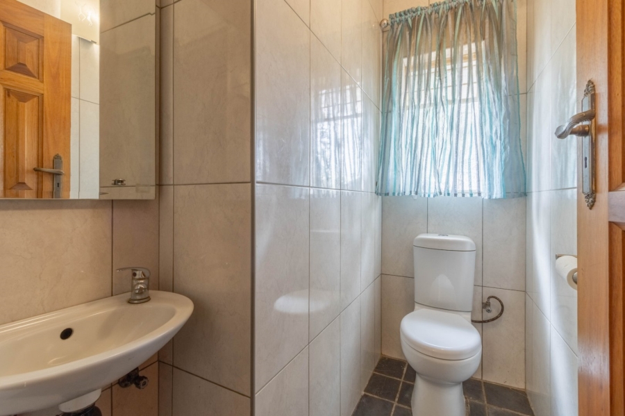 7 Bedroom Property for Sale in Kempton Park Ah Gauteng