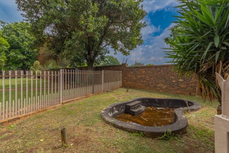 7 Bedroom Property for Sale in Kempton Park Ah Gauteng