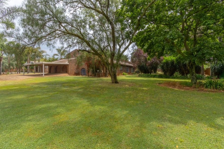 7 Bedroom Property for Sale in Kempton Park Ah Gauteng