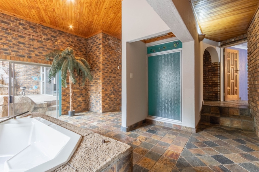 7 Bedroom Property for Sale in Kempton Park Ah Gauteng