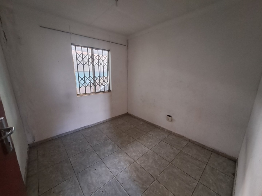 To Let 3 Bedroom Property for Rent in Protea Glen Gauteng