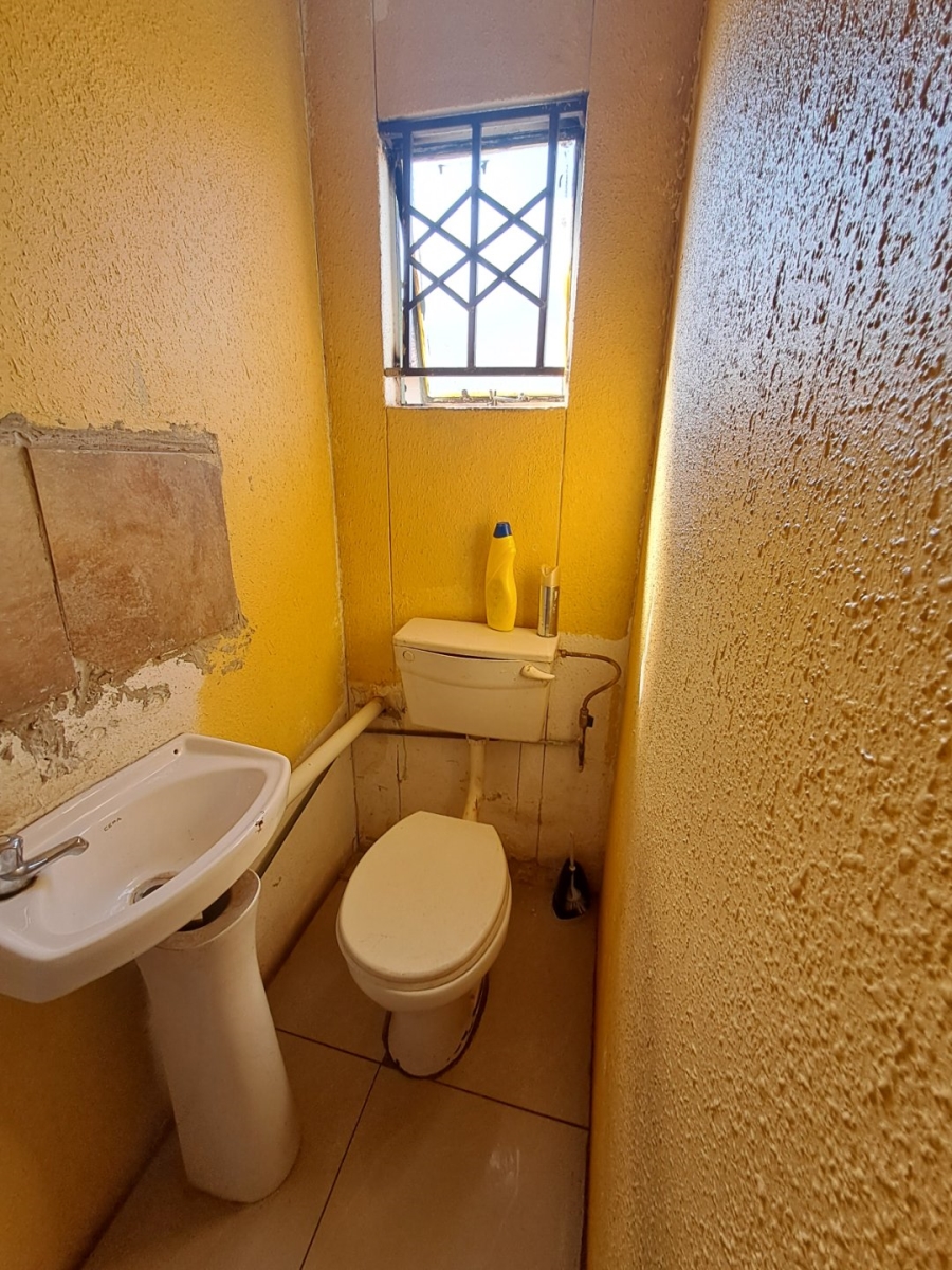 To Let 3 Bedroom Property for Rent in Protea Glen Gauteng