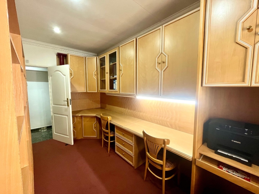 4 Bedroom Property for Sale in Erasmia Gauteng