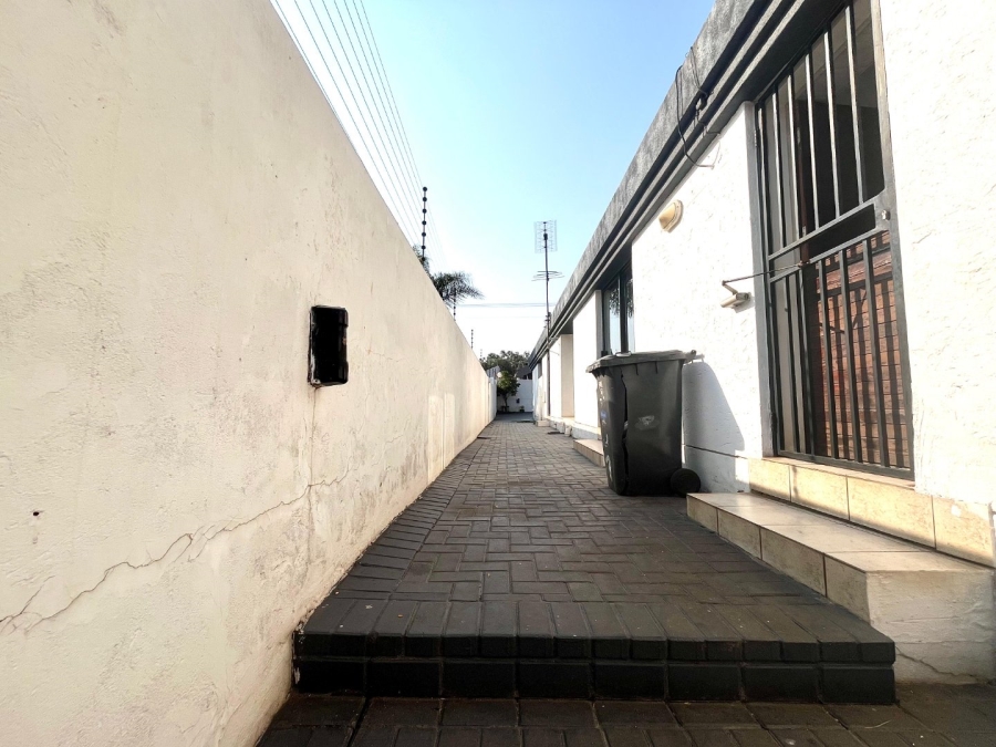 4 Bedroom Property for Sale in Erasmia Gauteng