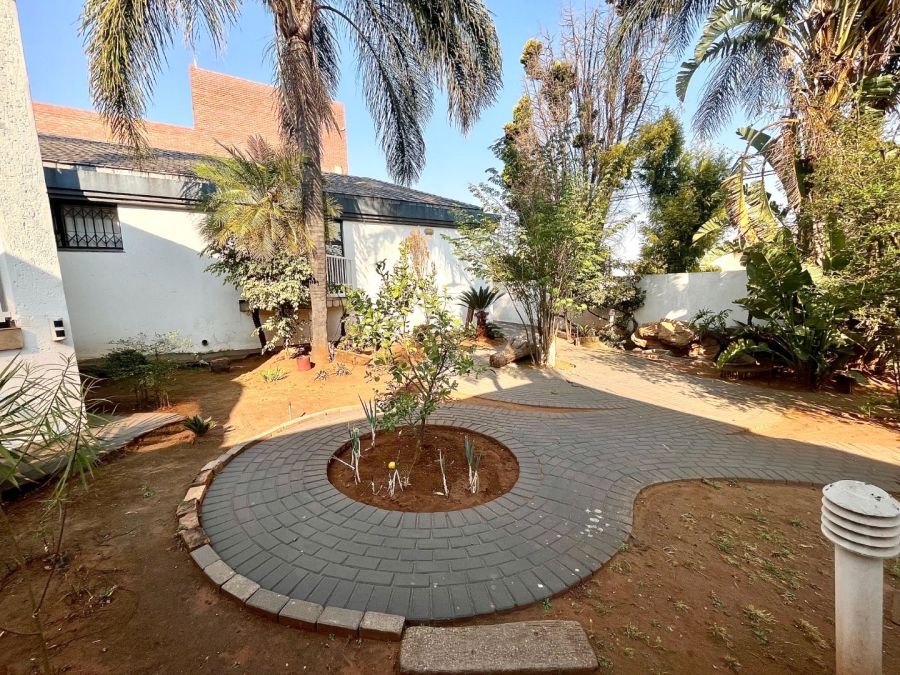 4 Bedroom Property for Sale in Erasmia Gauteng