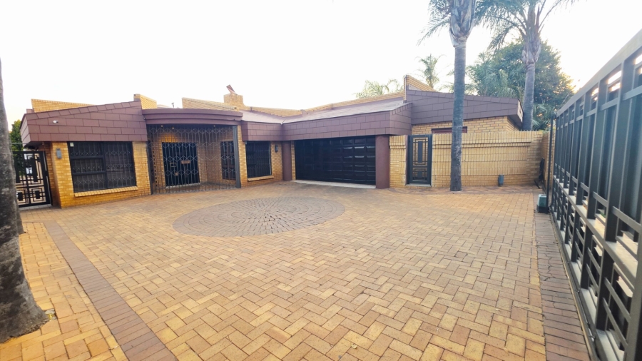 4 Bedroom Property for Sale in Erasmia Gauteng