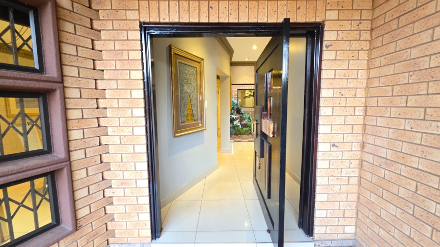 4 Bedroom Property for Sale in Erasmia Gauteng