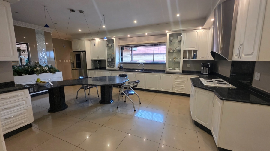 4 Bedroom Property for Sale in Erasmia Gauteng