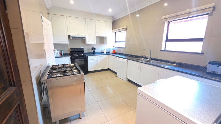 4 Bedroom Property for Sale in Erasmia Gauteng