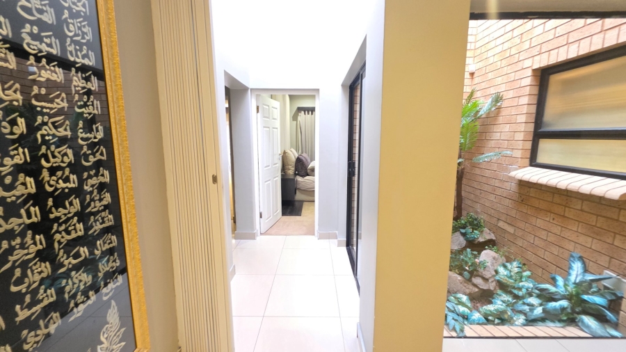 4 Bedroom Property for Sale in Erasmia Gauteng