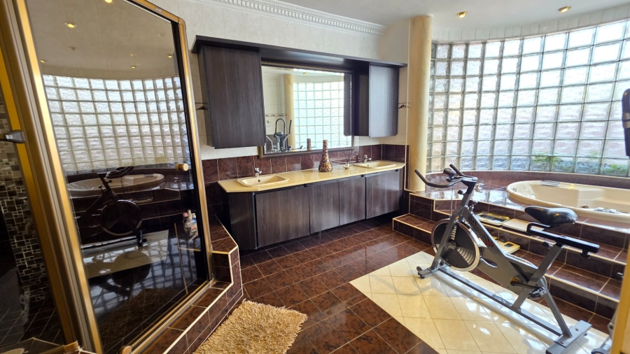4 Bedroom Property for Sale in Erasmia Gauteng