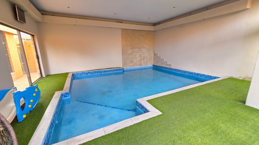 4 Bedroom Property for Sale in Erasmia Gauteng