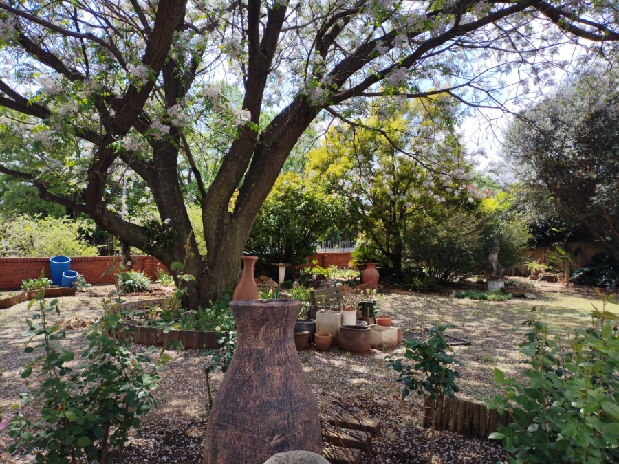 3 Bedroom Property for Sale in Strubenvale Gauteng