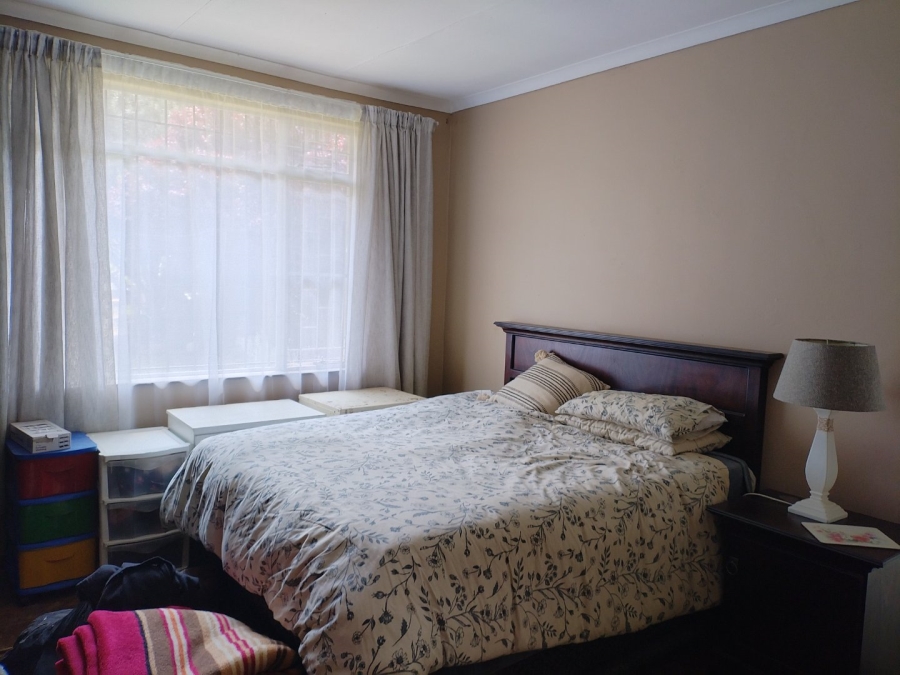 3 Bedroom Property for Sale in Strubenvale Gauteng