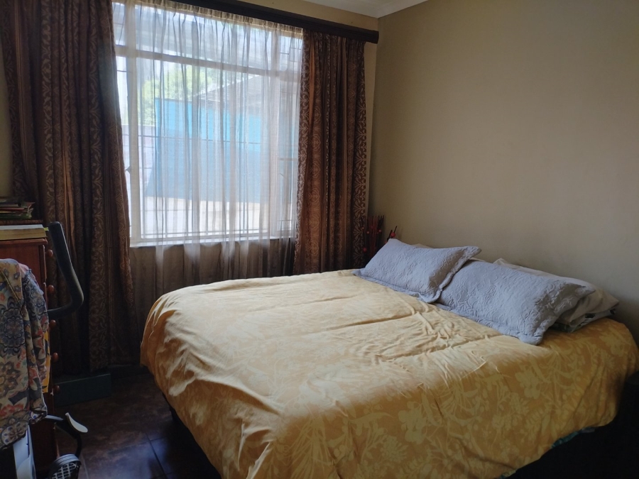 3 Bedroom Property for Sale in Strubenvale Gauteng
