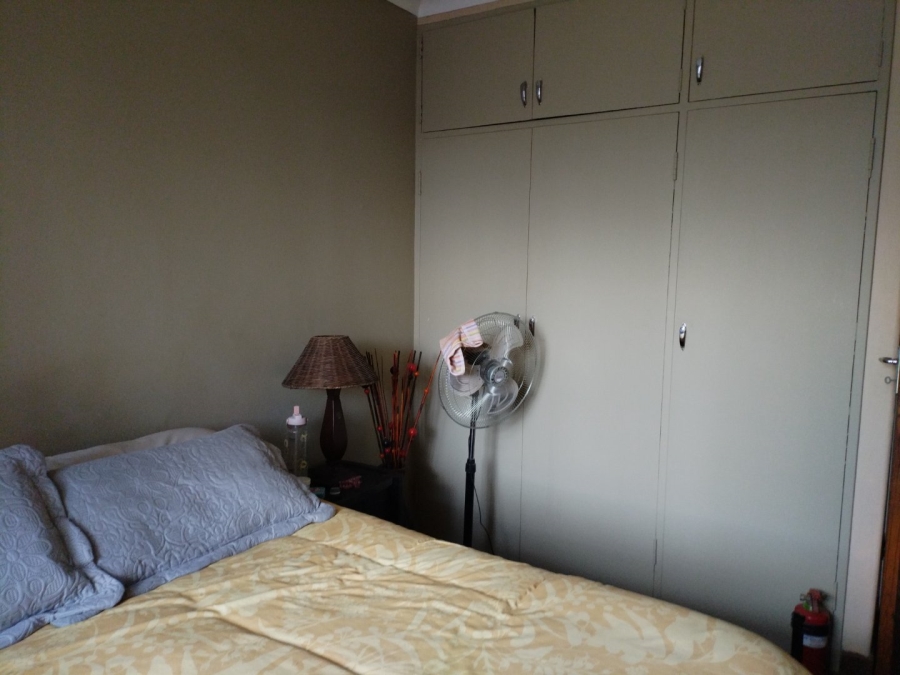 3 Bedroom Property for Sale in Strubenvale Gauteng