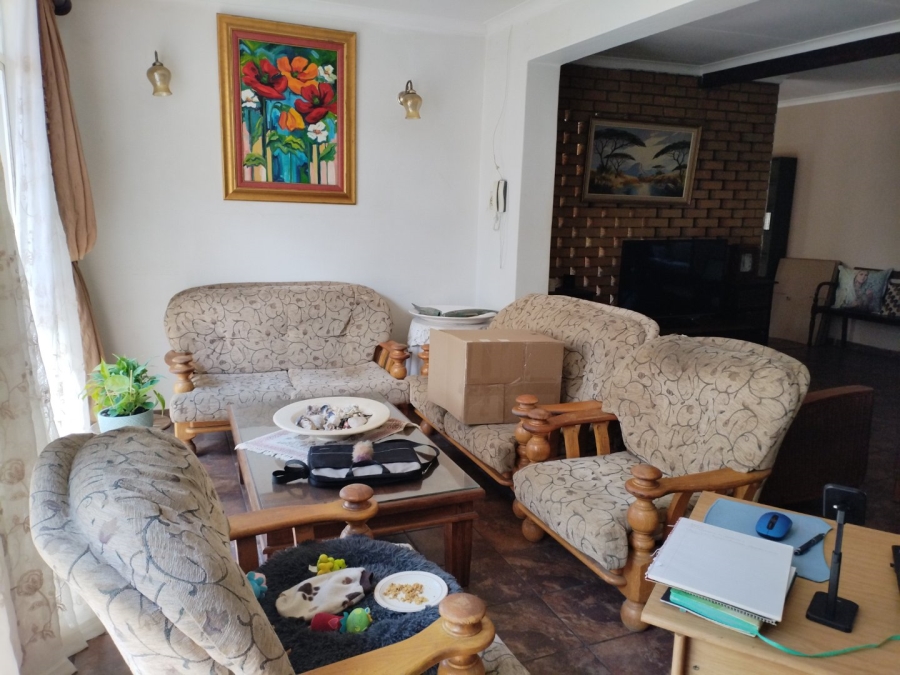 3 Bedroom Property for Sale in Strubenvale Gauteng