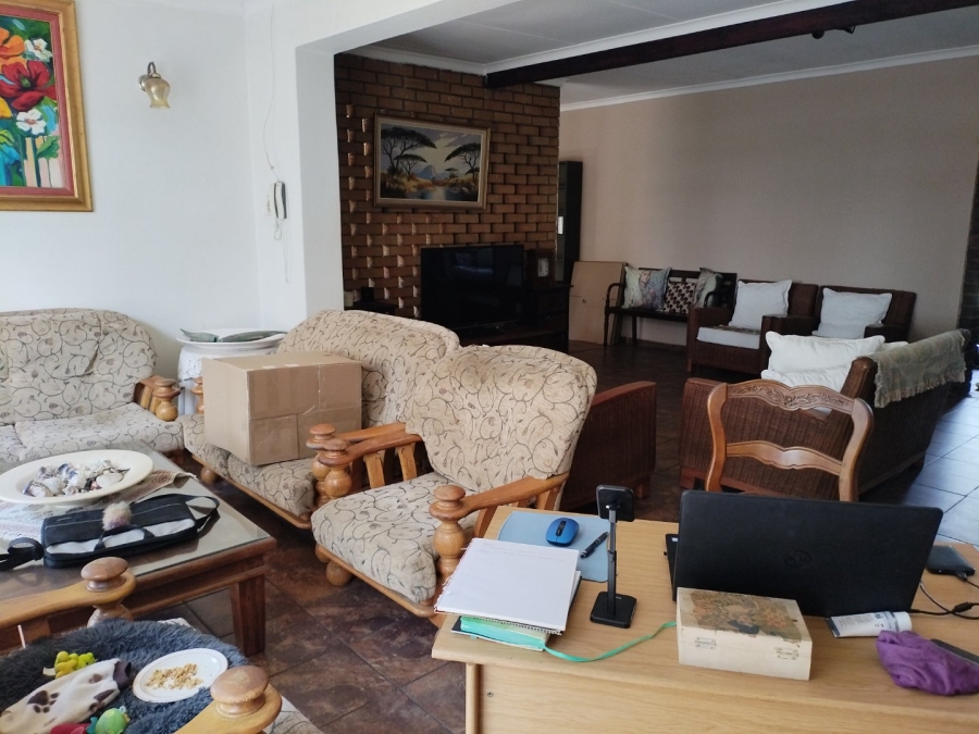 3 Bedroom Property for Sale in Strubenvale Gauteng