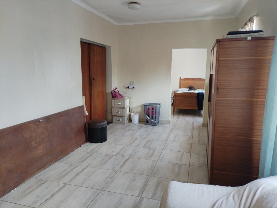 3 Bedroom Property for Sale in Strubenvale Gauteng