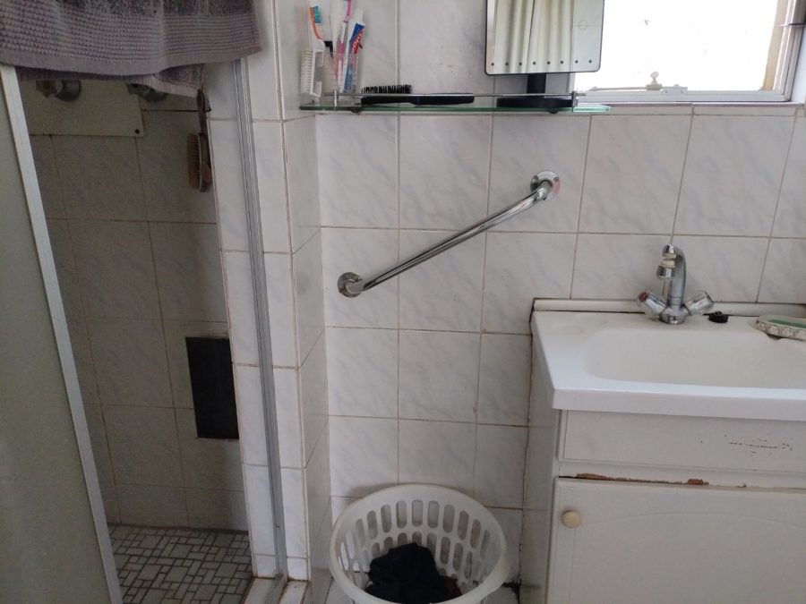 3 Bedroom Property for Sale in Strubenvale Gauteng