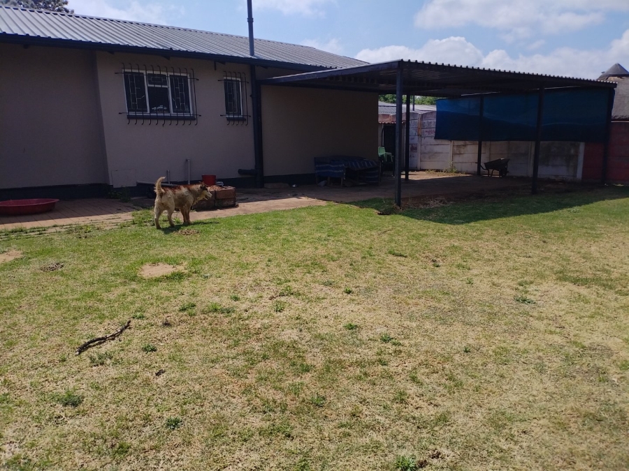 3 Bedroom Property for Sale in Strubenvale Gauteng