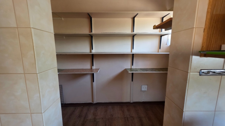 To Let 3 Bedroom Property for Rent in Erasmia Gauteng