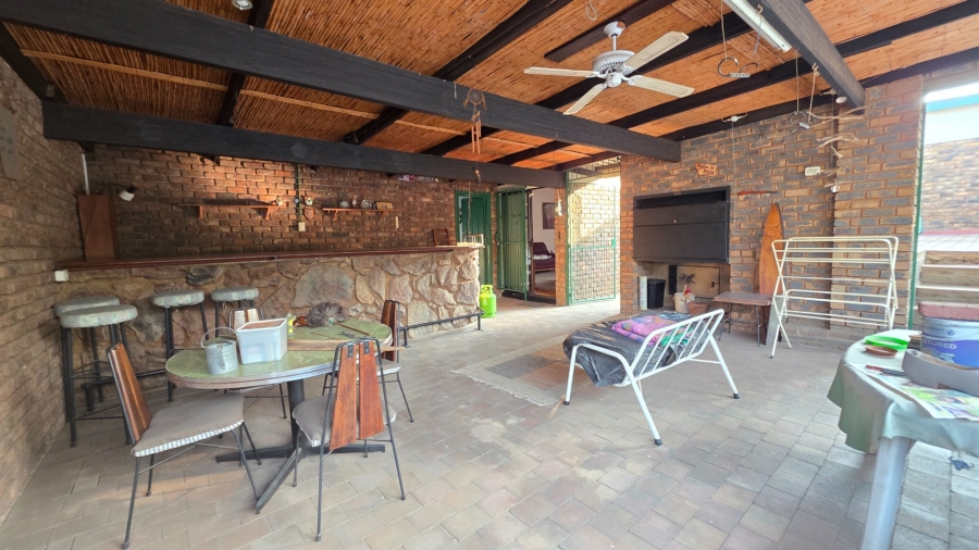 To Let 3 Bedroom Property for Rent in Erasmia Gauteng