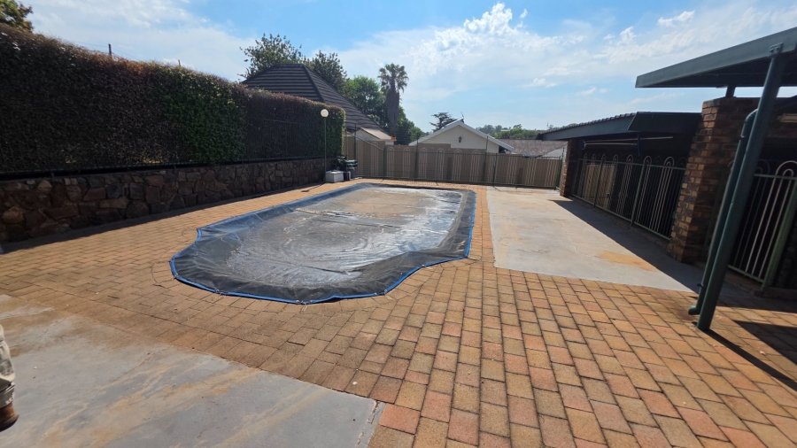To Let 3 Bedroom Property for Rent in Erasmia Gauteng