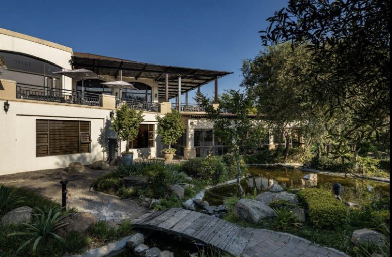 Commercial Property for Sale in Blue Valley Golf Estate Gauteng