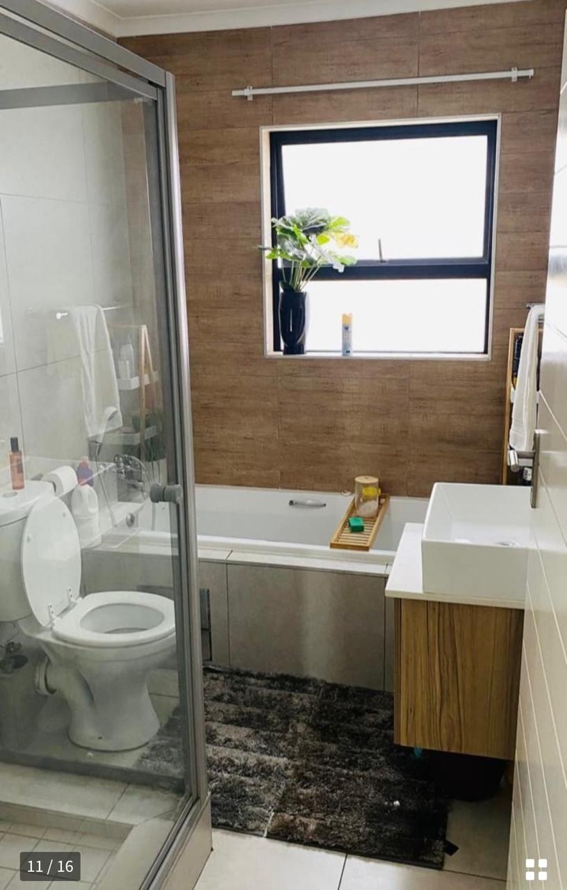  Bedroom Property for Sale in Modderfontein Gauteng