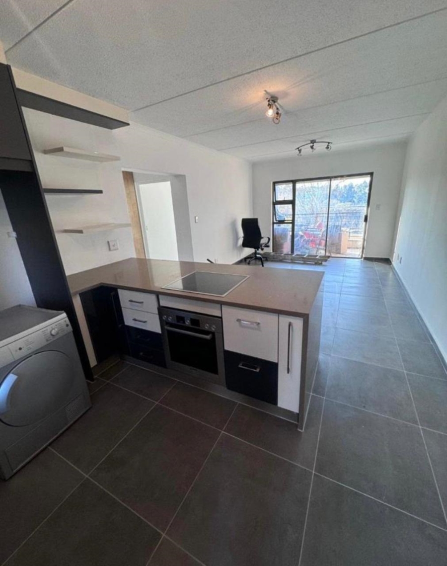  Bedroom Property for Sale in Greenstone Hill Gauteng