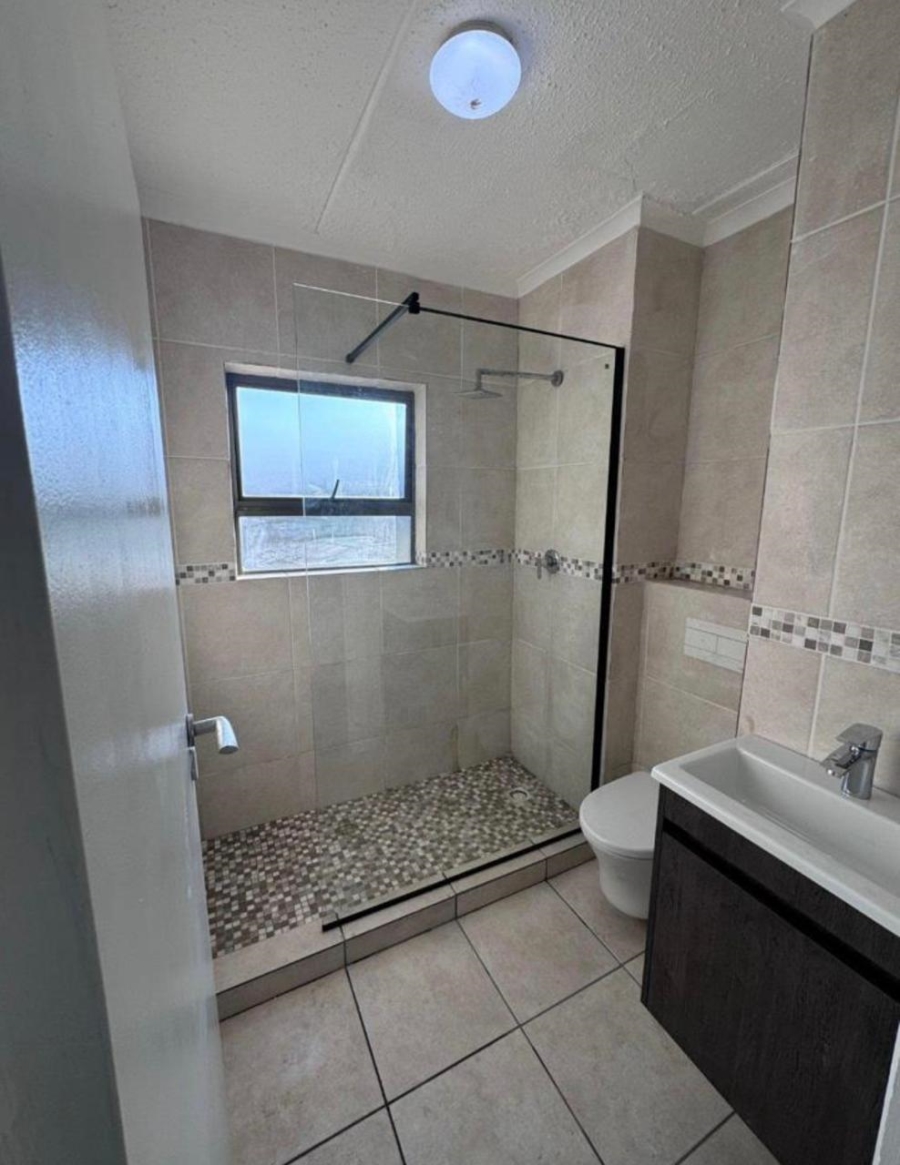  Bedroom Property for Sale in Greenstone Hill Gauteng