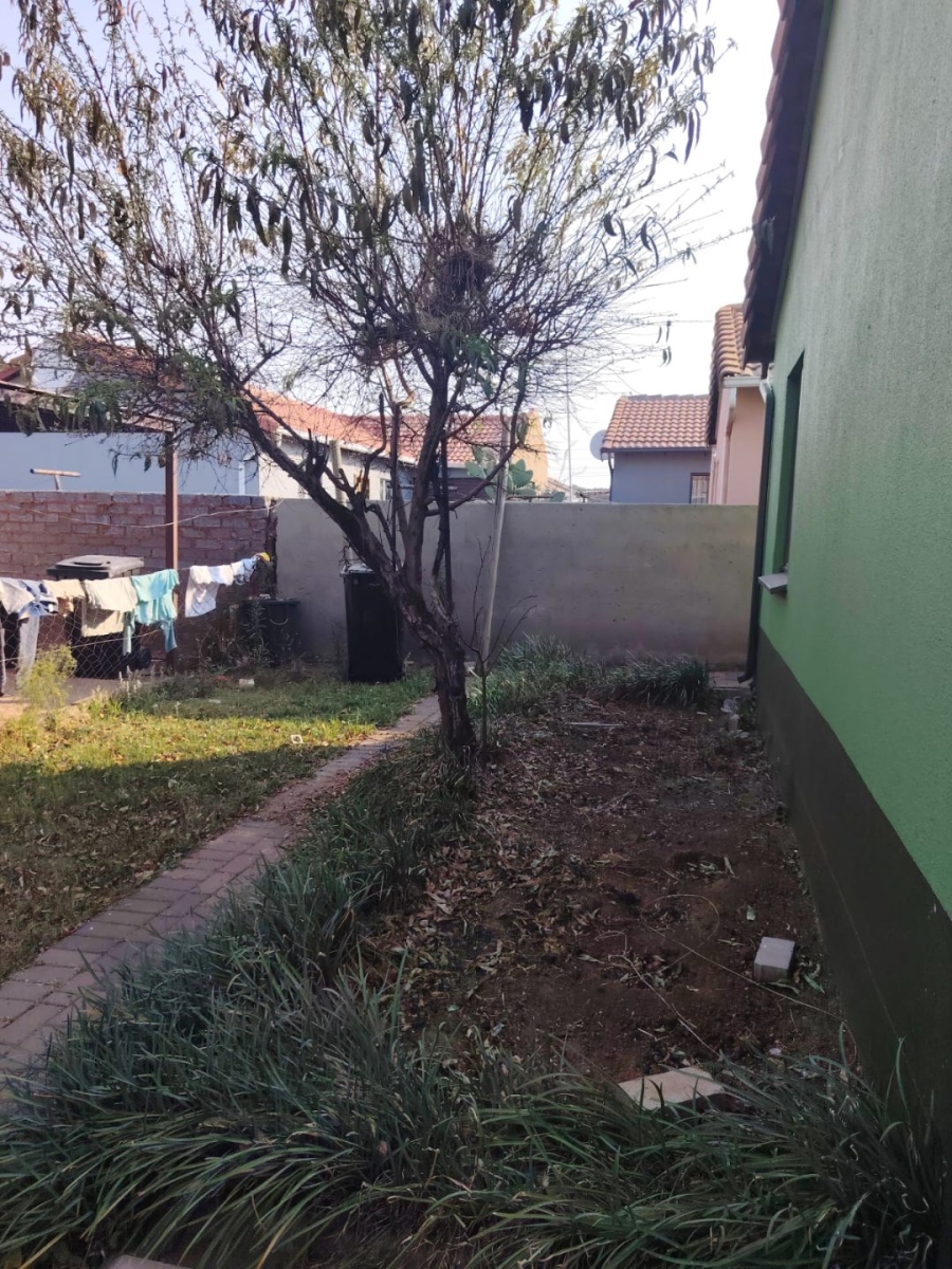 3 Bedroom Property for Sale in Windmill Park Gauteng