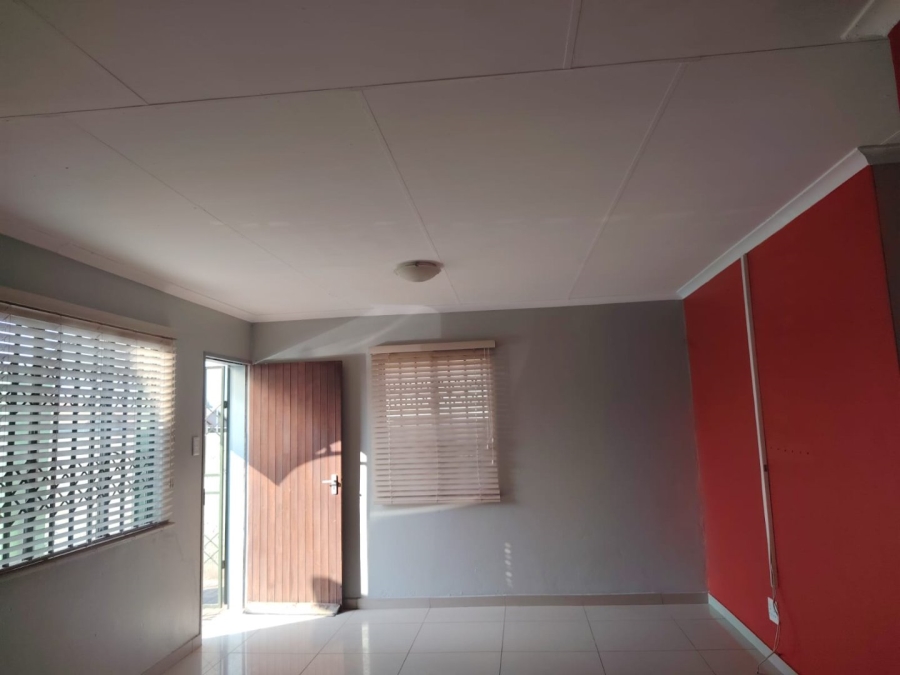 3 Bedroom Property for Sale in Windmill Park Gauteng