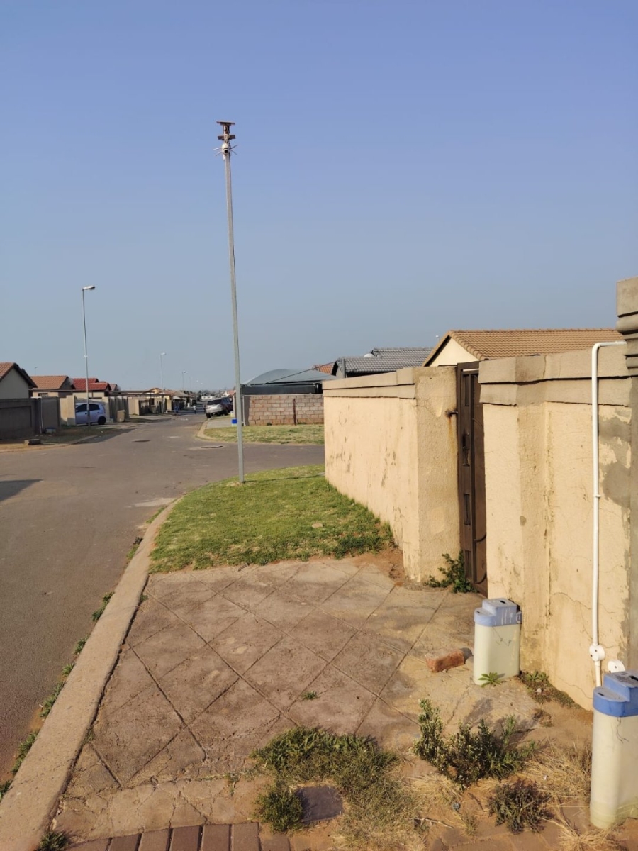 3 Bedroom Property for Sale in Windmill Park Gauteng
