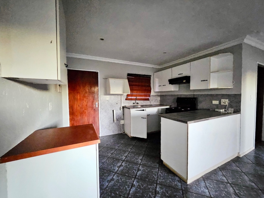 To Let 2 Bedroom Property for Rent in Birchleigh Gauteng