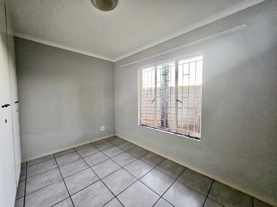 To Let 2 Bedroom Property for Rent in Birchleigh Gauteng